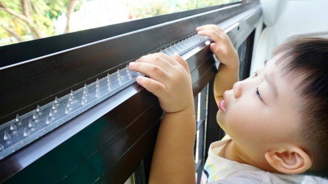 Anti Grabbity 防護欄保護孩子在陽台的安全